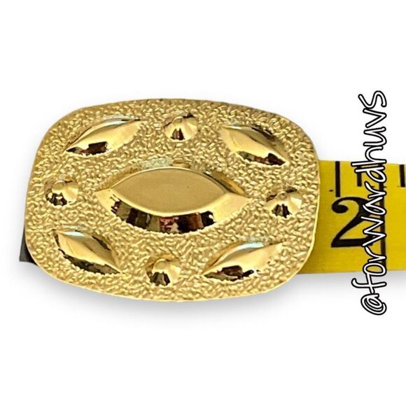 Bundle Sale 3 for $15 | Chic Gold Tone Scarf Clip - Modern Elegance - Picture 5 of 6